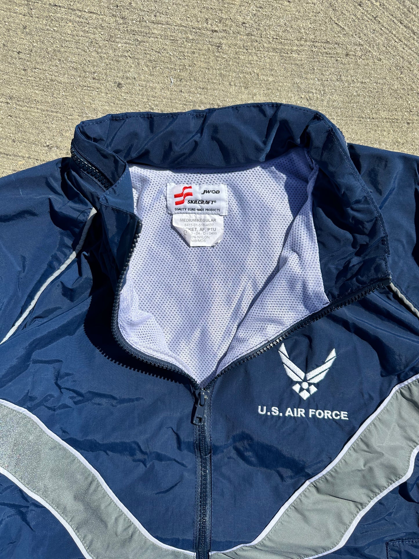 UNITED STATES AIR FORCE FULL-ZIP JACKET — M